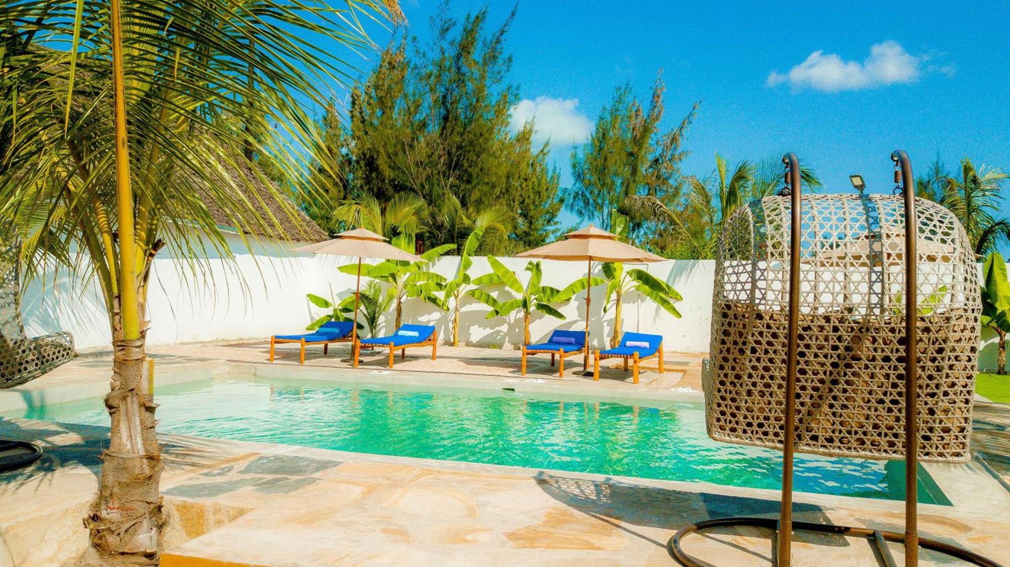 Hotel Palm Cultural Village 4*