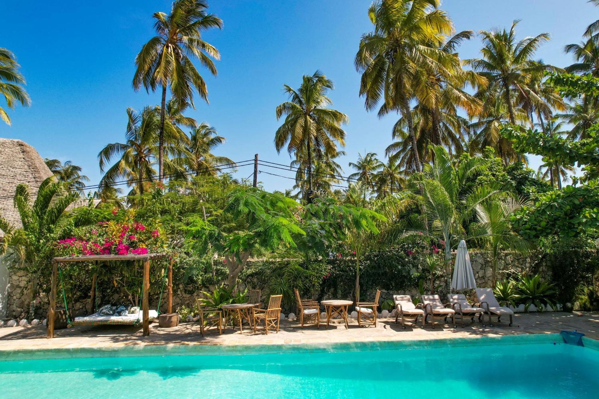 Tropical Boutique & Resto Hotel *