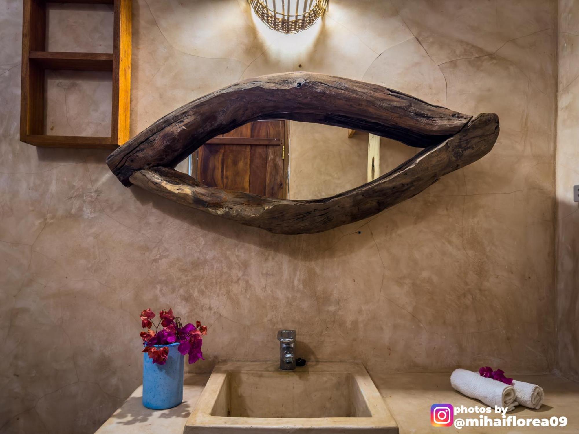 Hotel Tofauti