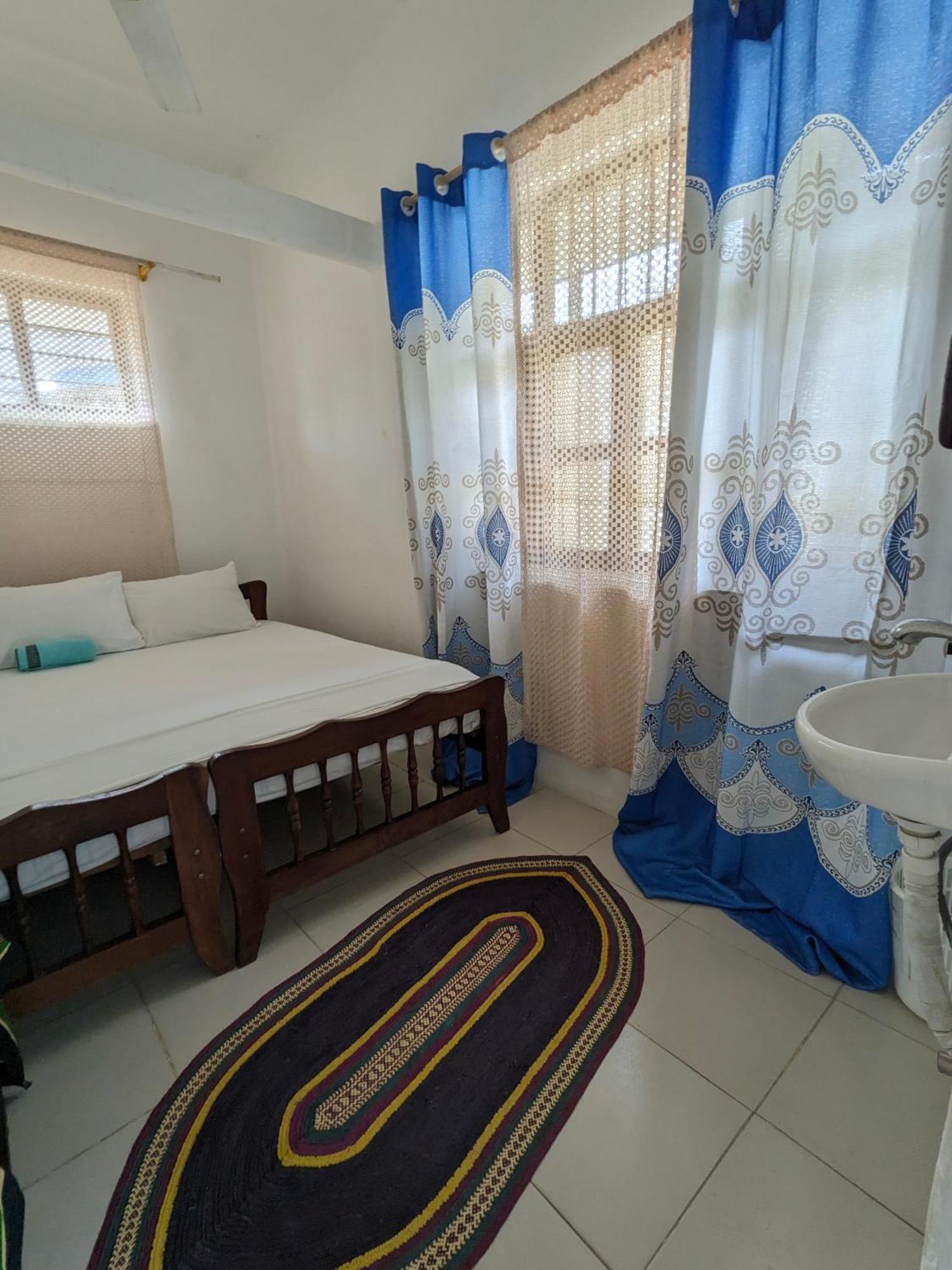 Bed & Breakfast Flamingo Znz *