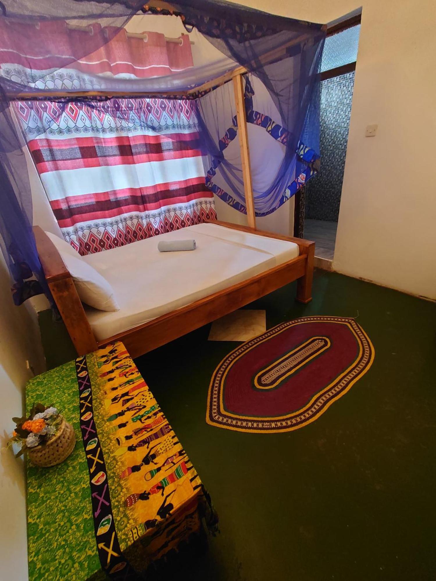 Flamingo Znz Bed & Breakfast *