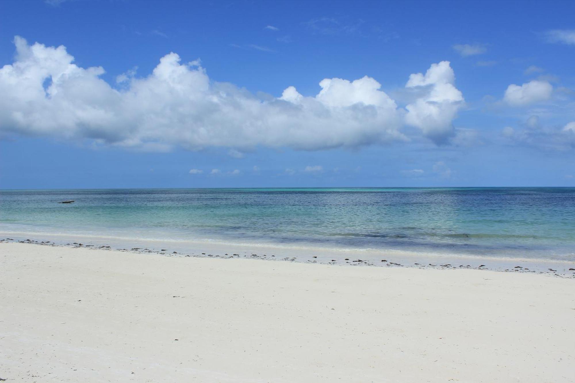 Uroa Bay