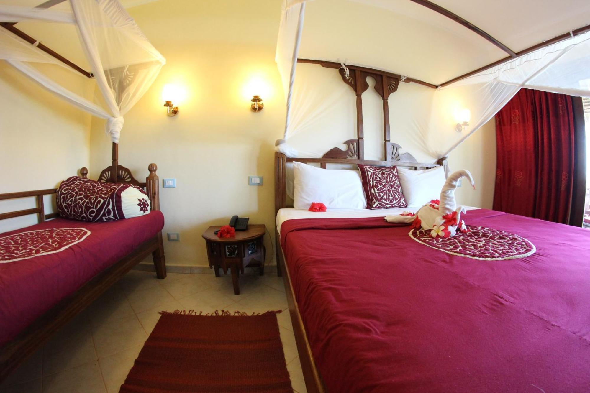 Uroa Bay Resort 4*