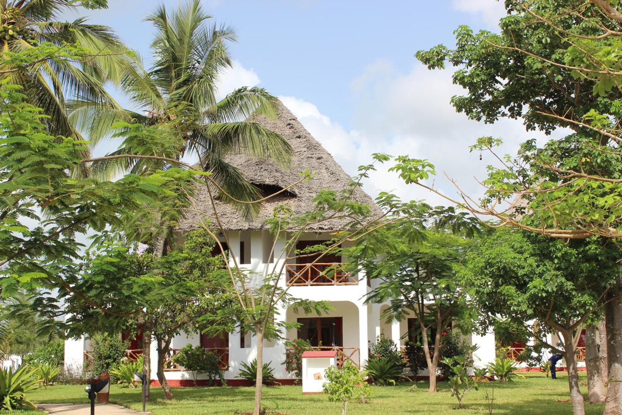 Uroa Bay Resort Zanzibar