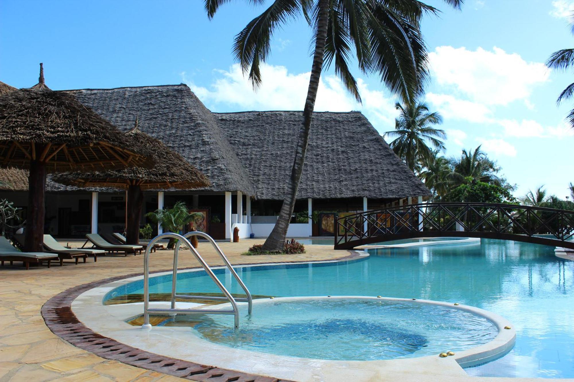 Uroa Bay Resort