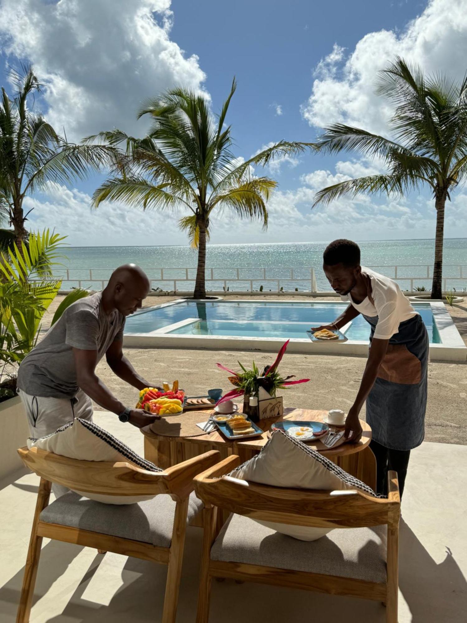 Villa Solymar Beach Front Zanzibar *