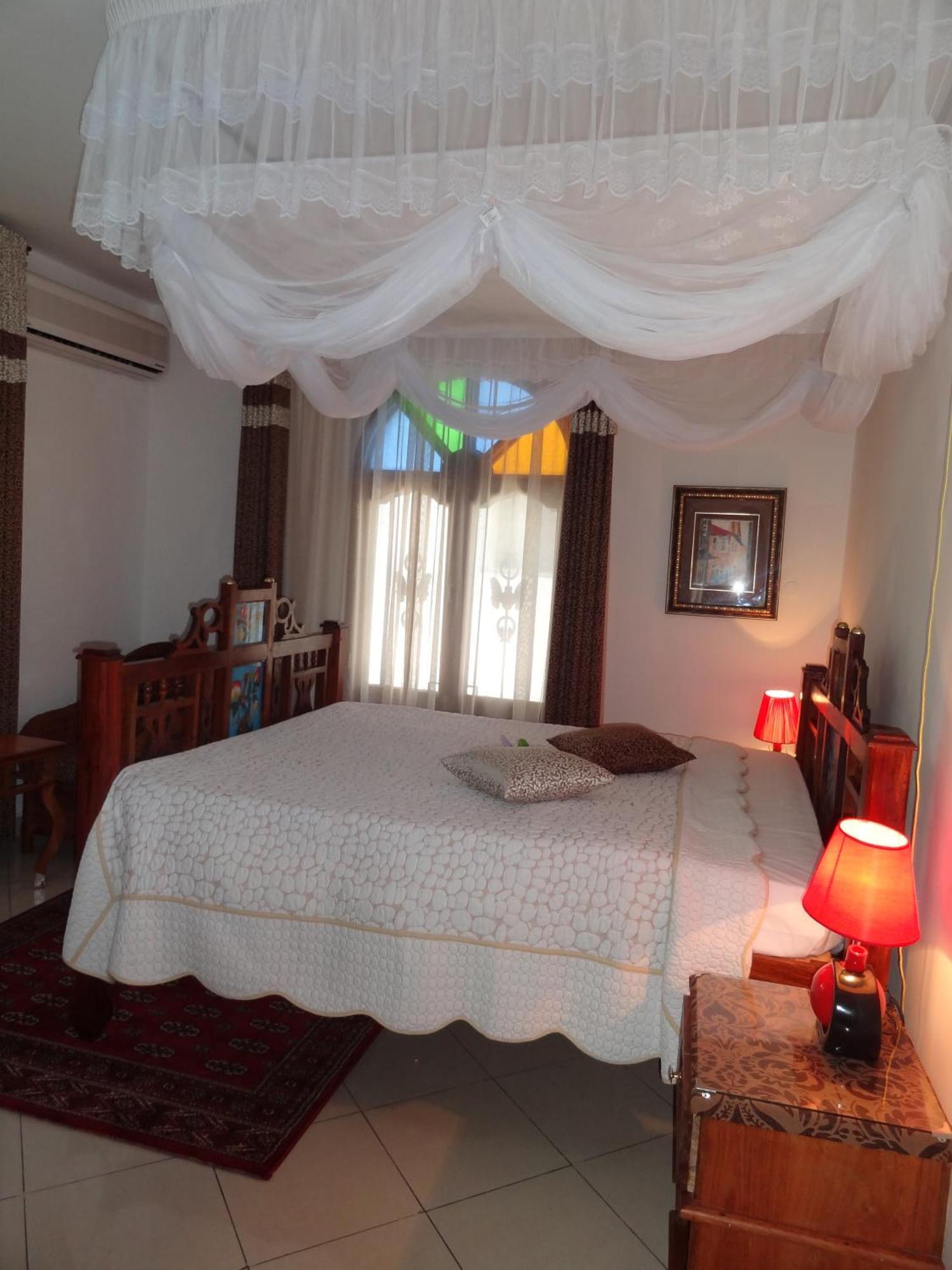 Hotel Al-minar 3*