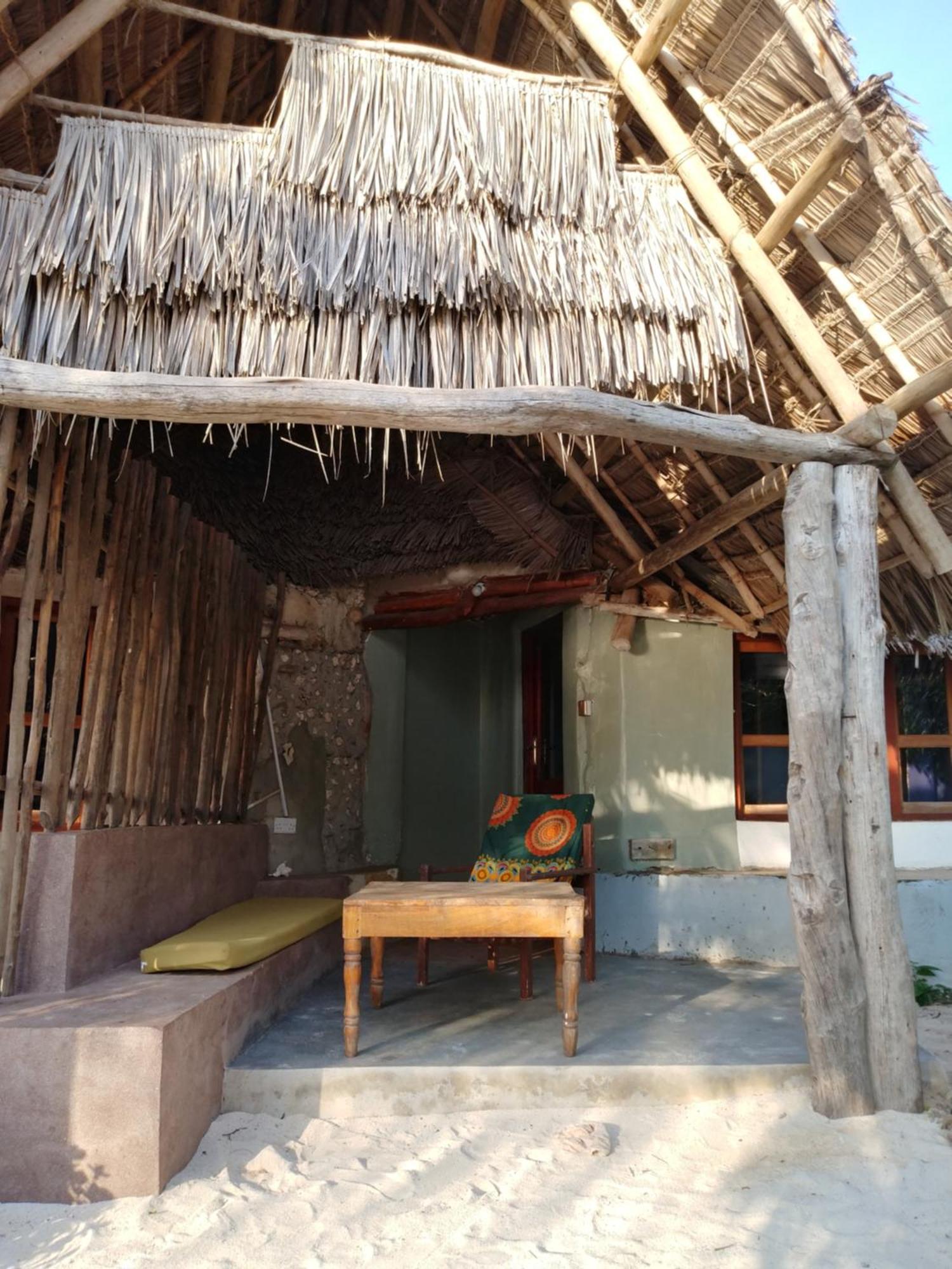 Lodge Afya Village At The Sea *