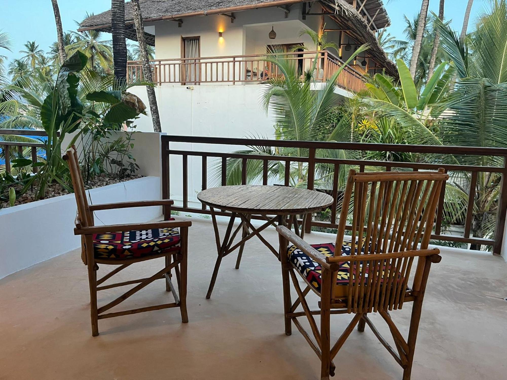 Hotel Aluna 4*