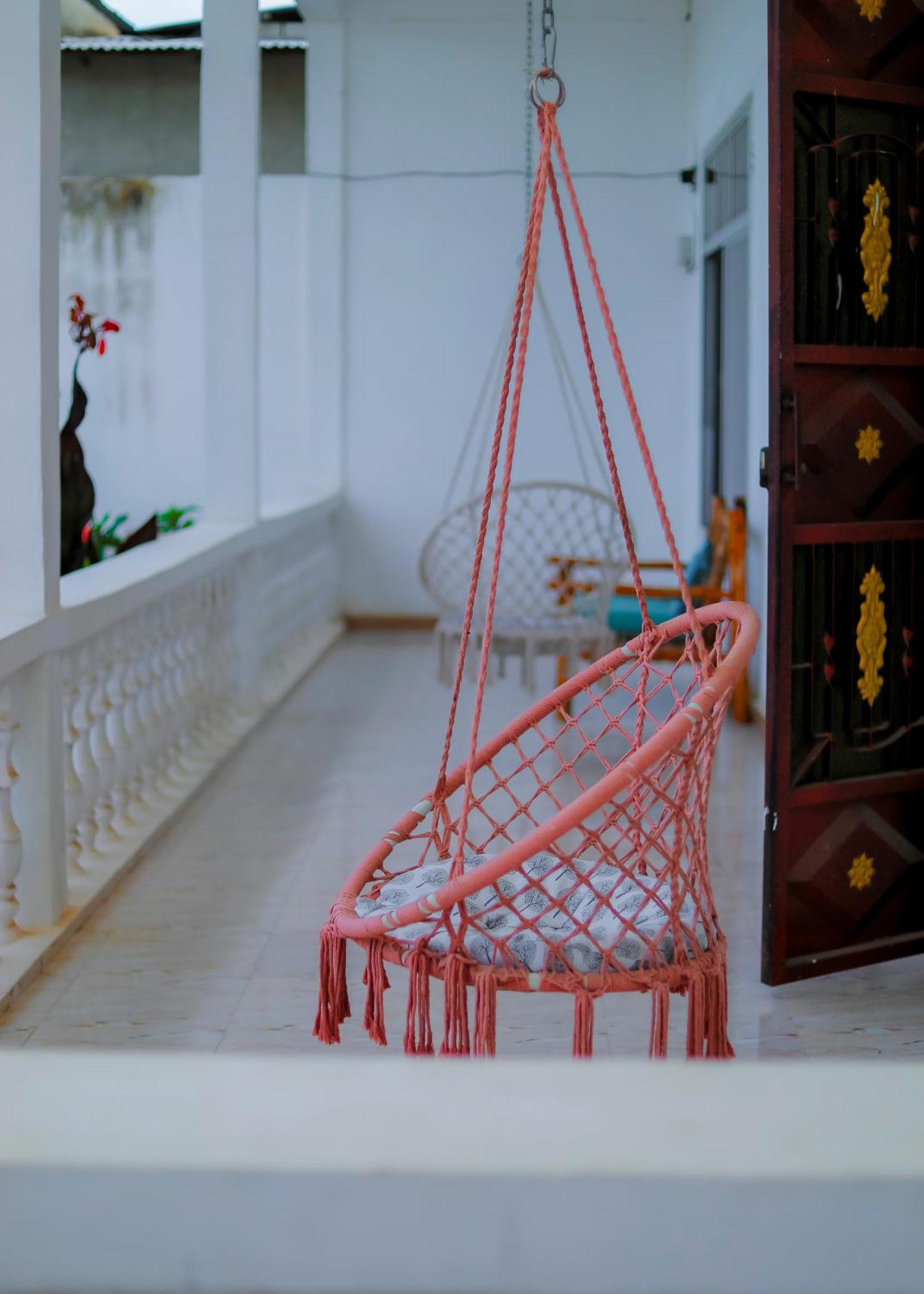 Bed & Breakfast Raha House *