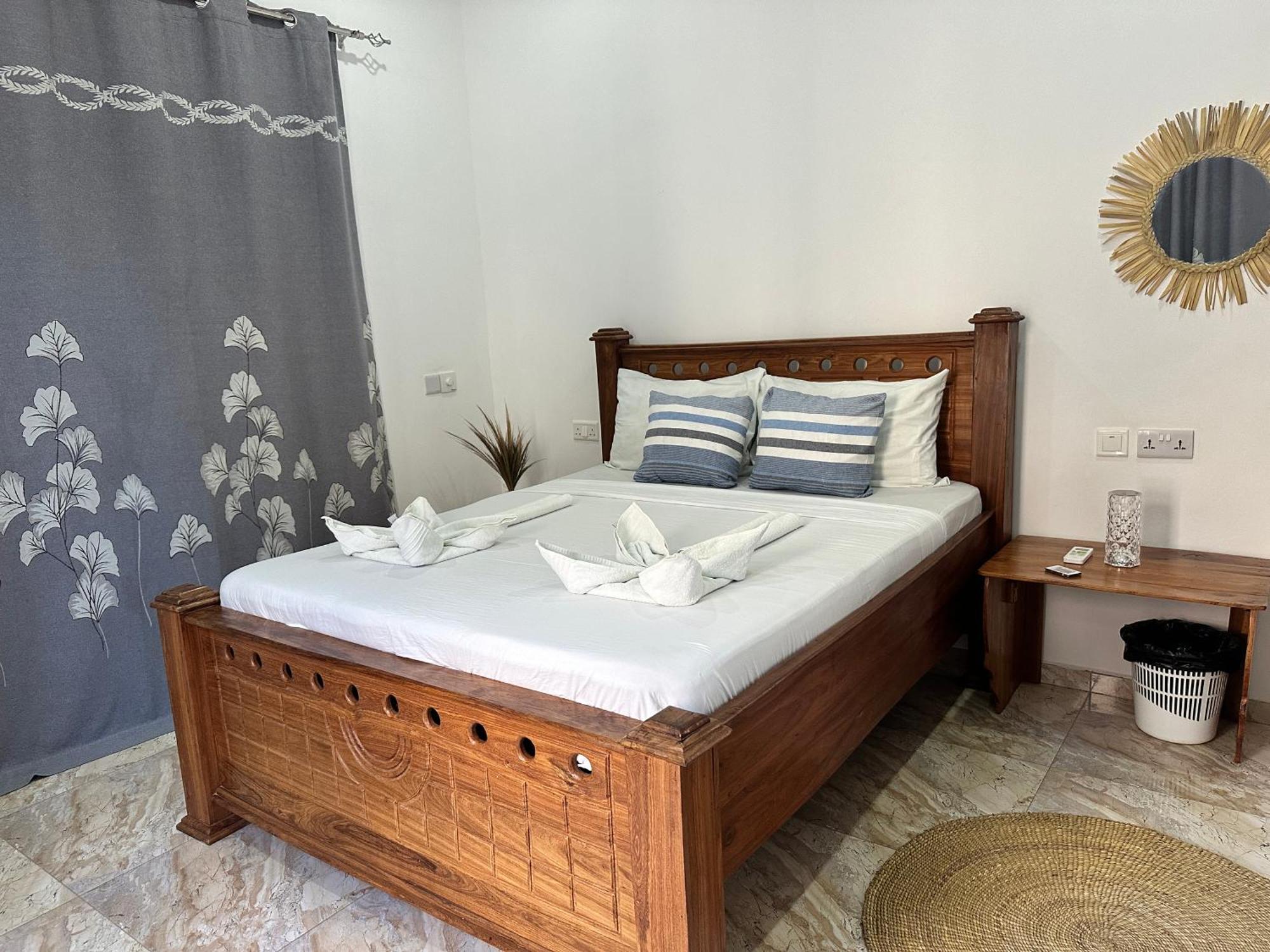 Cezere The Palm Hotel Paje