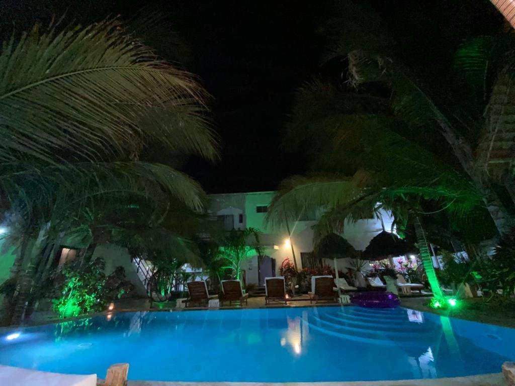 Cezere The Palm Hotel Paje