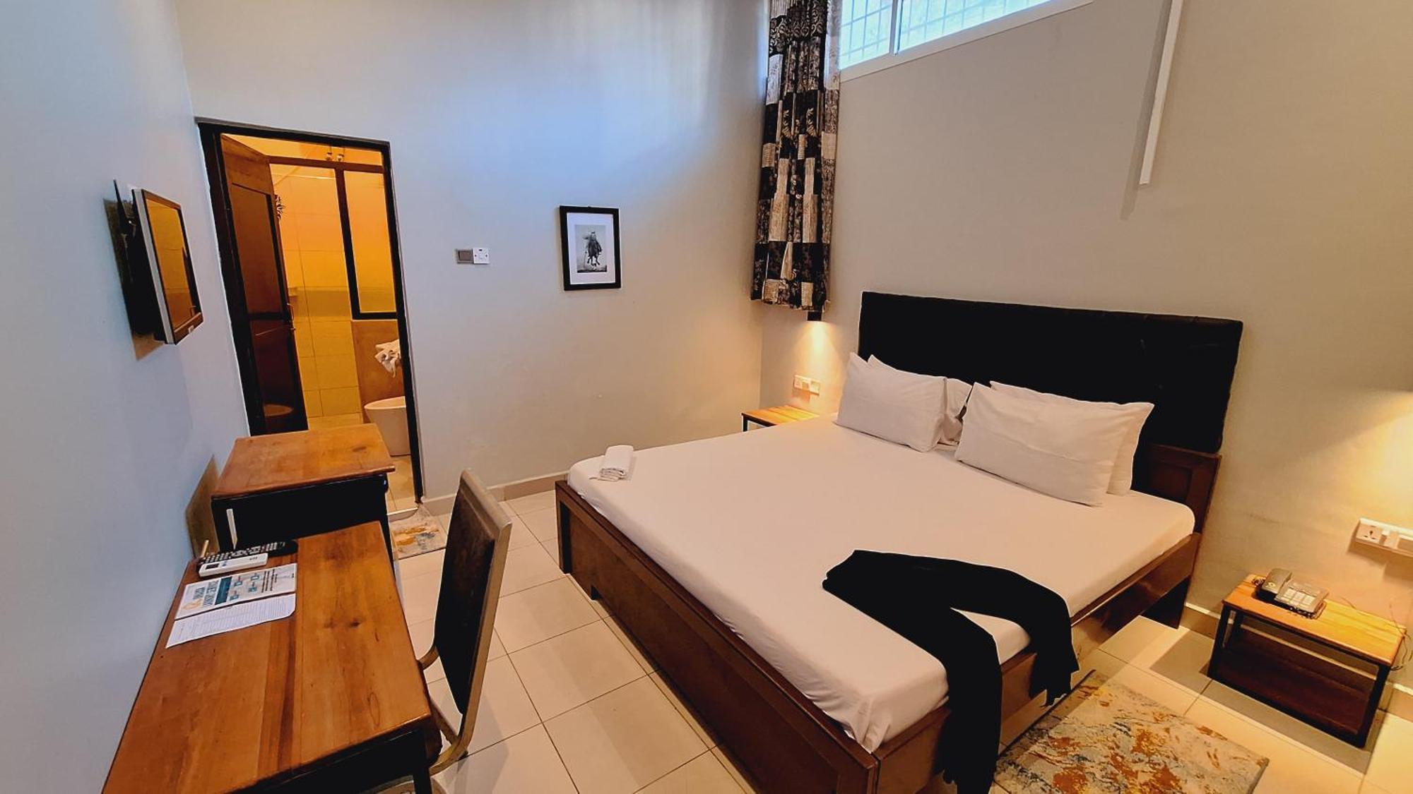 Rumaisa Lodge *