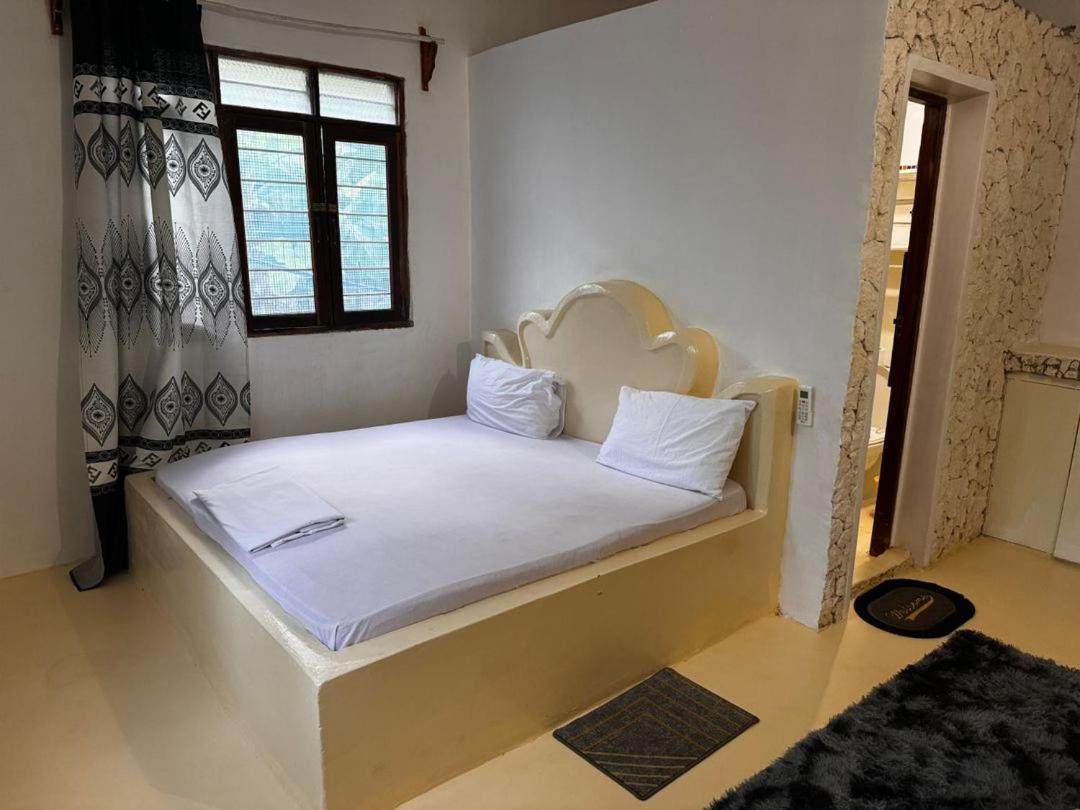 Amoni Zanzibar Paje