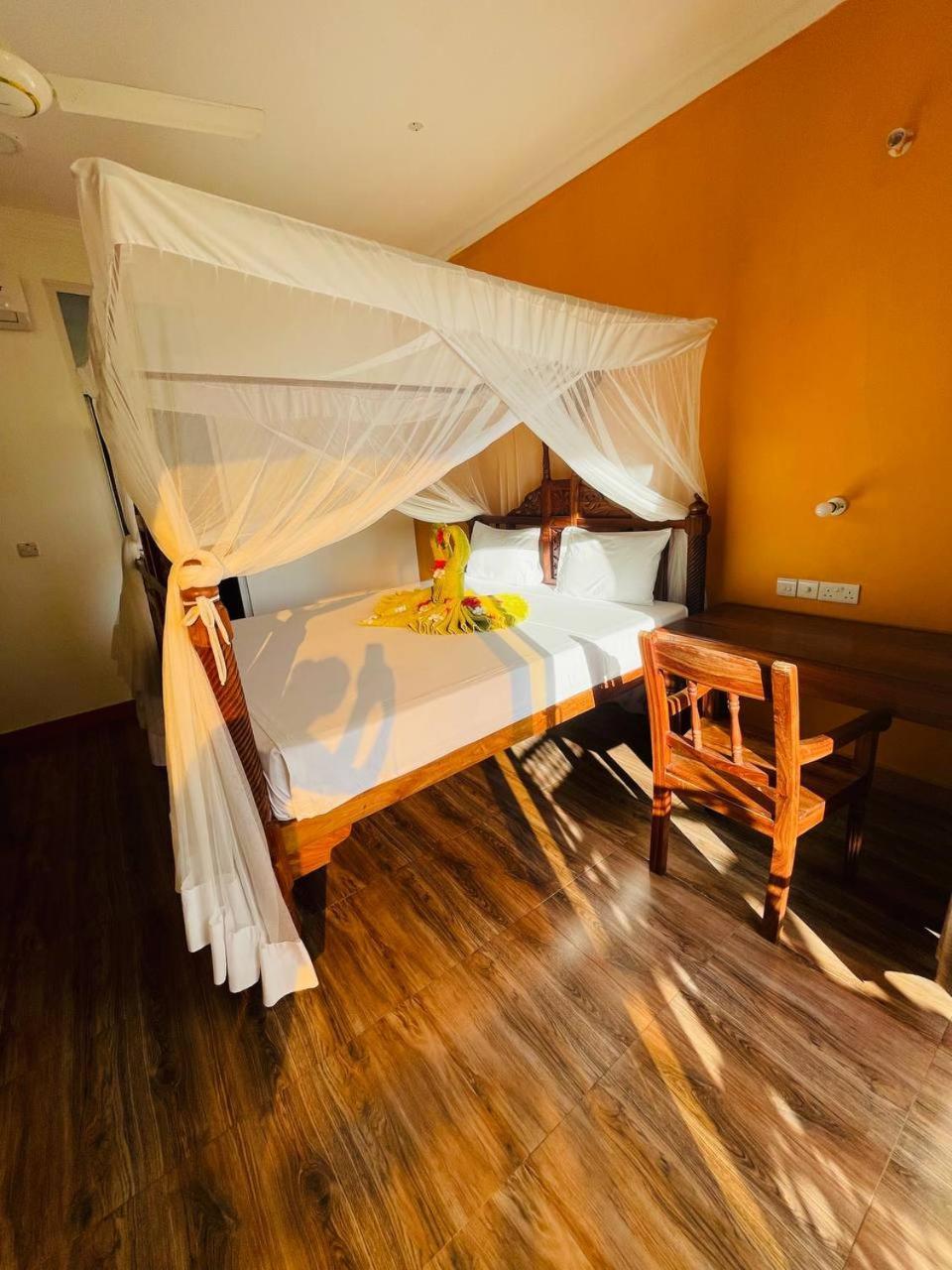 Vanilla Hotel