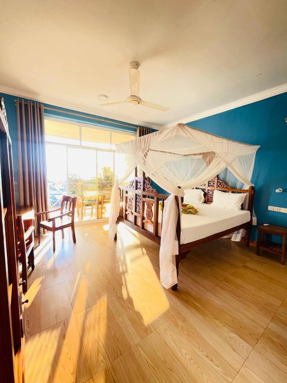 Vanilla Hotel 3*