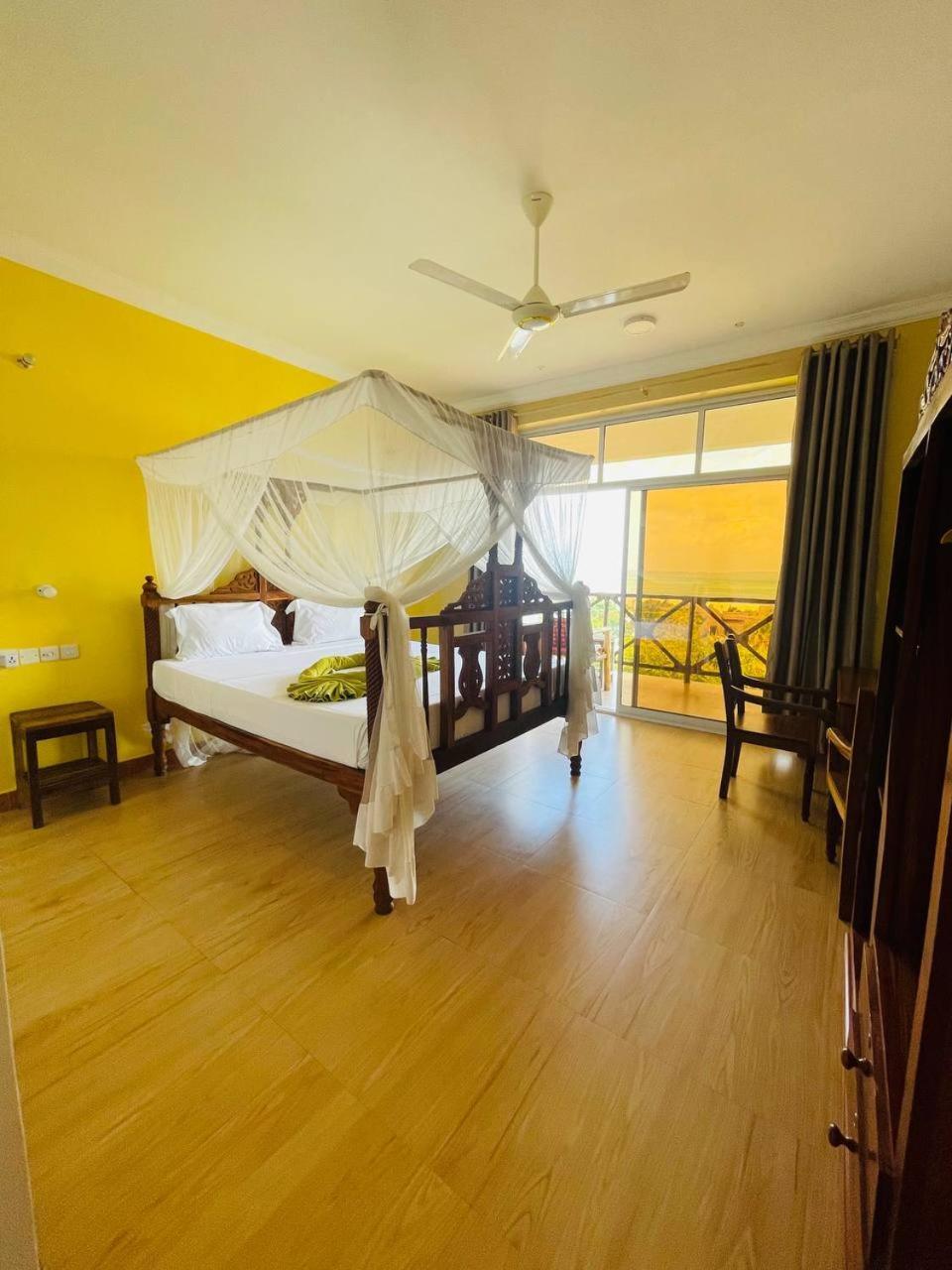 Vanilla Hotel 3*