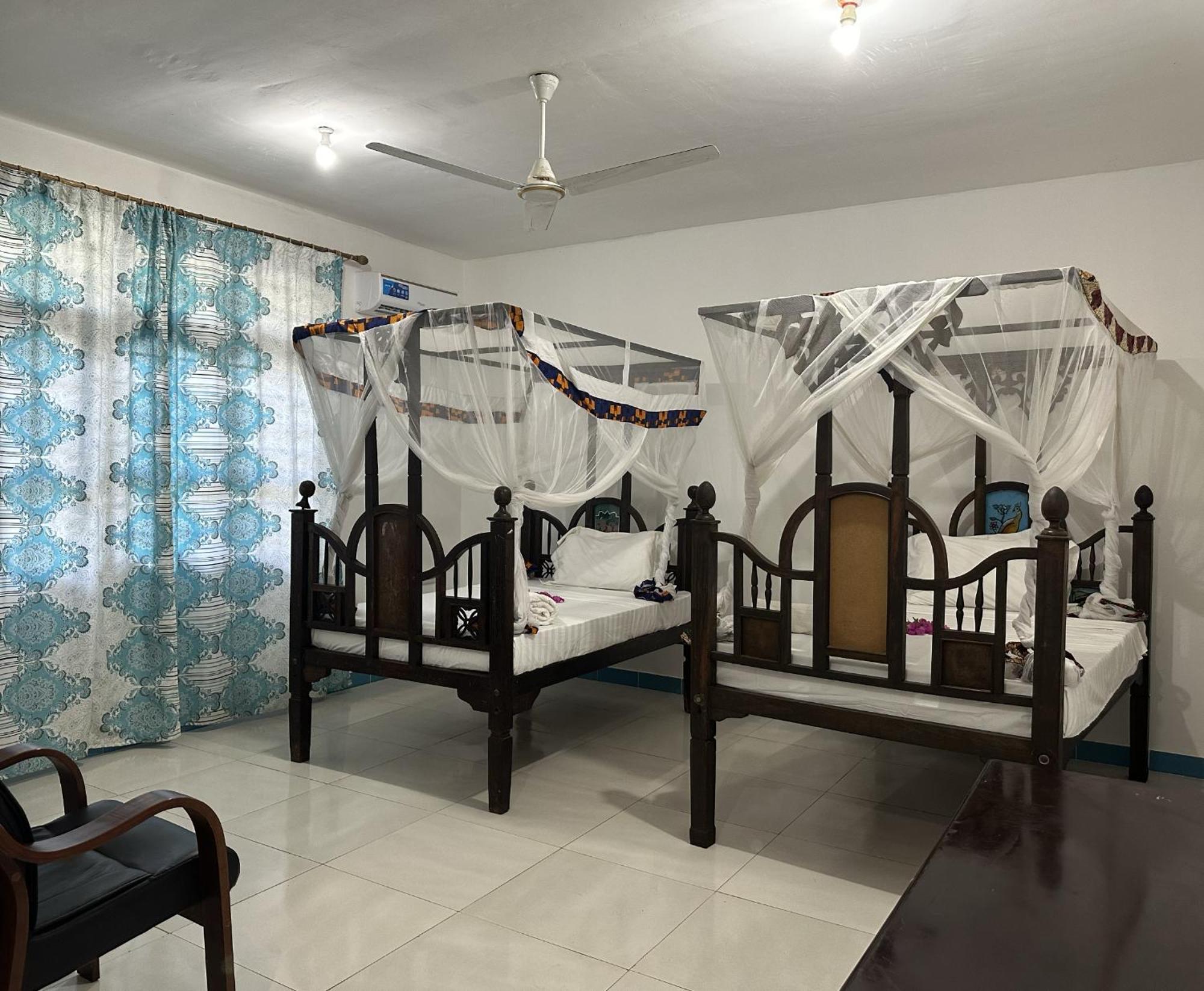 Khadija Kiwengwa Kiwengwa (Zanzibar)