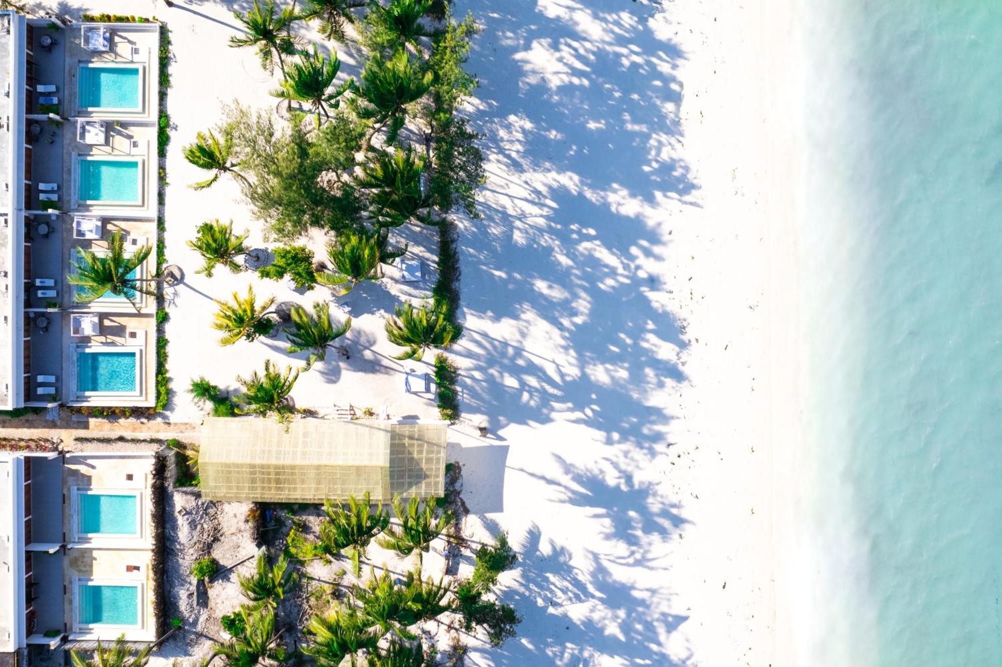 Orient Beach Resort Bwejuu