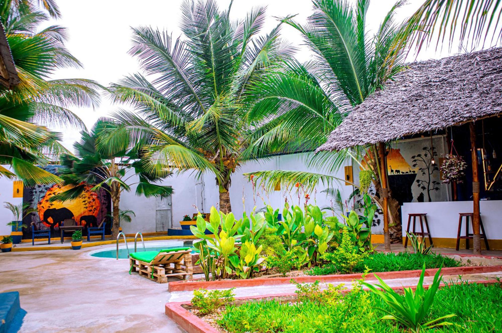 Ondo House Guest house *