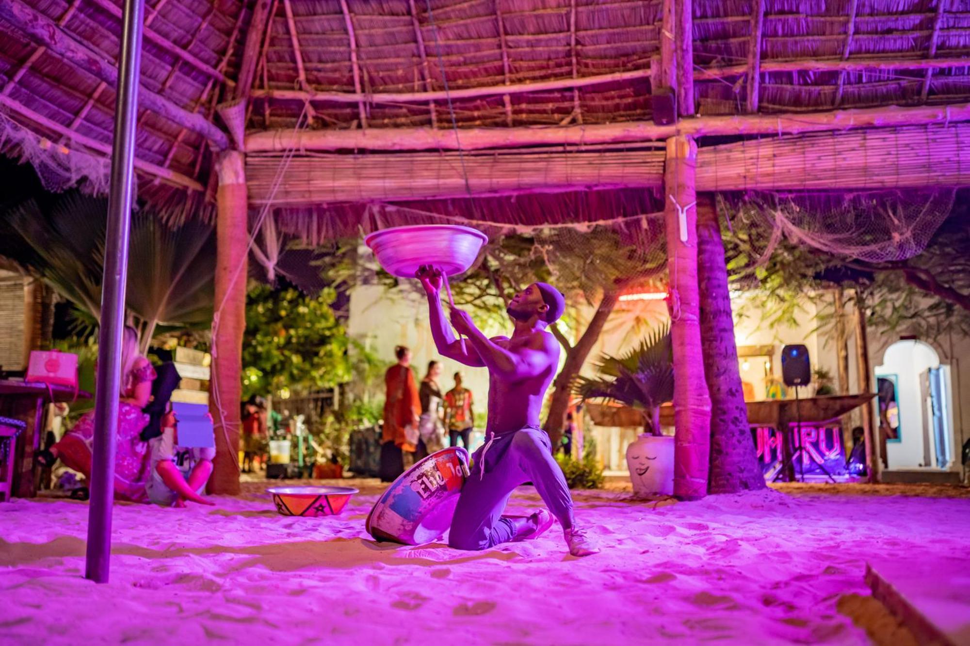 Hotel Pili Pili Beach