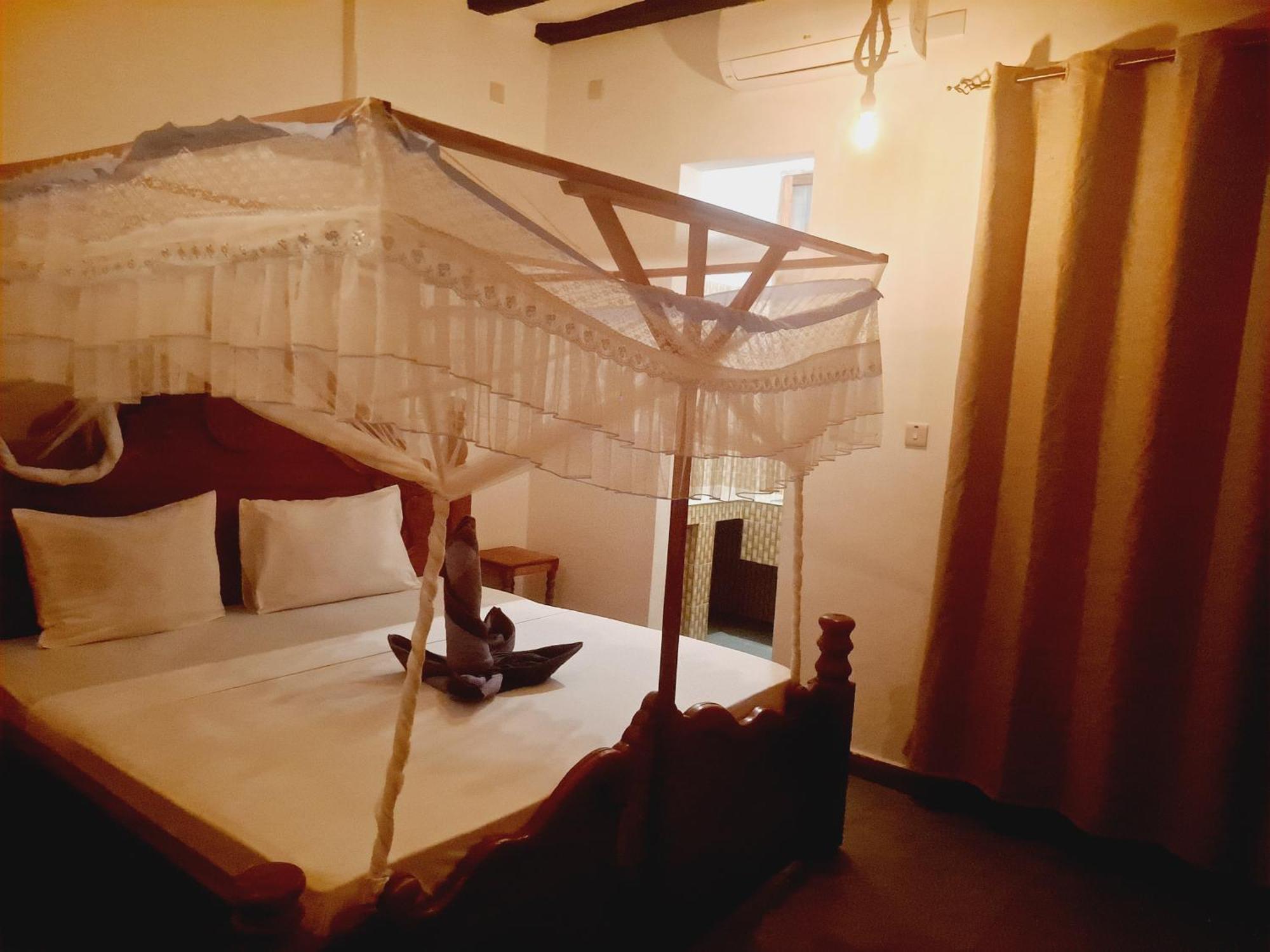 Bed & Breakfast The New Blue Waves 2*