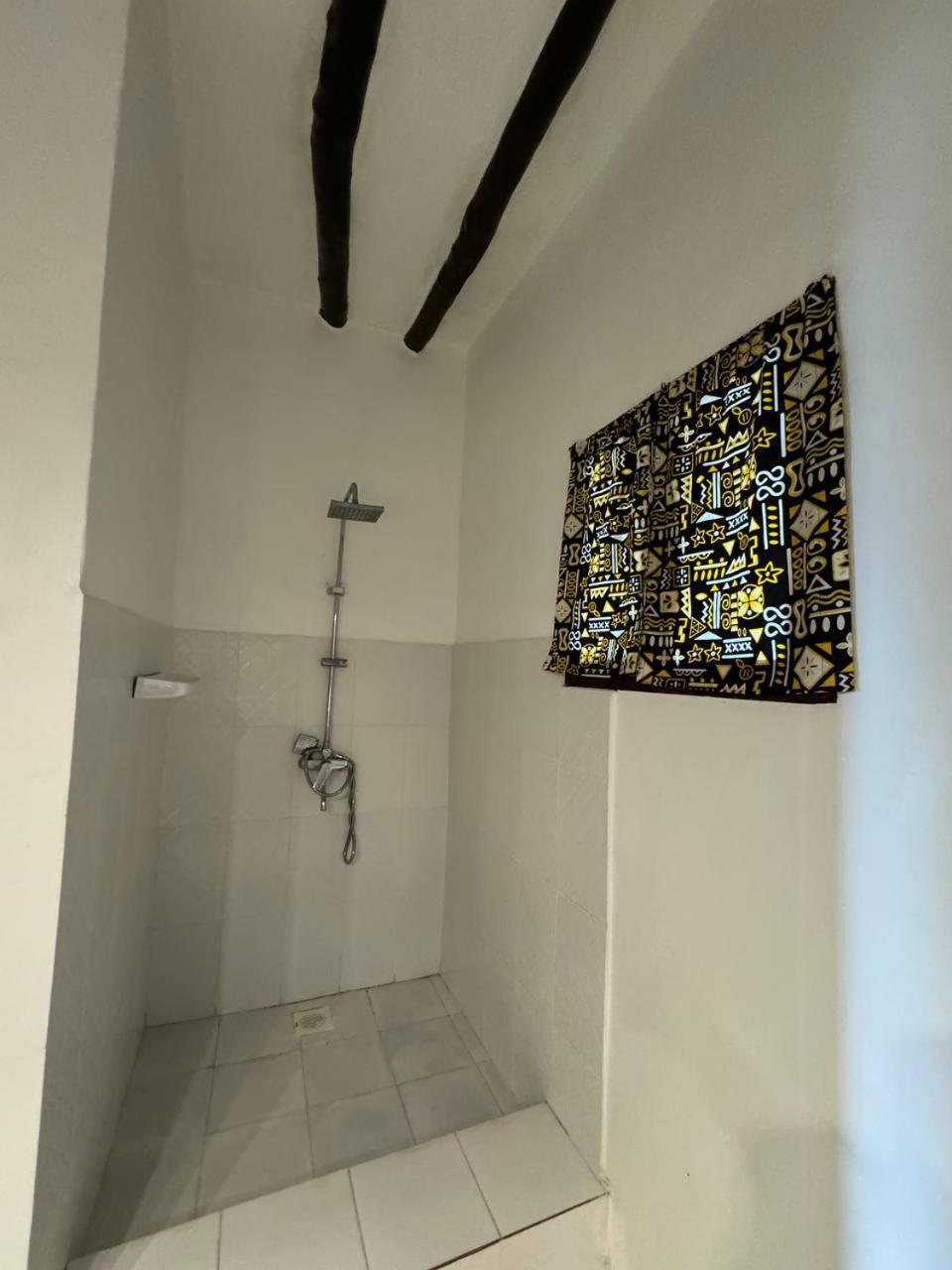 Hotel Bitcoin Zanzibar