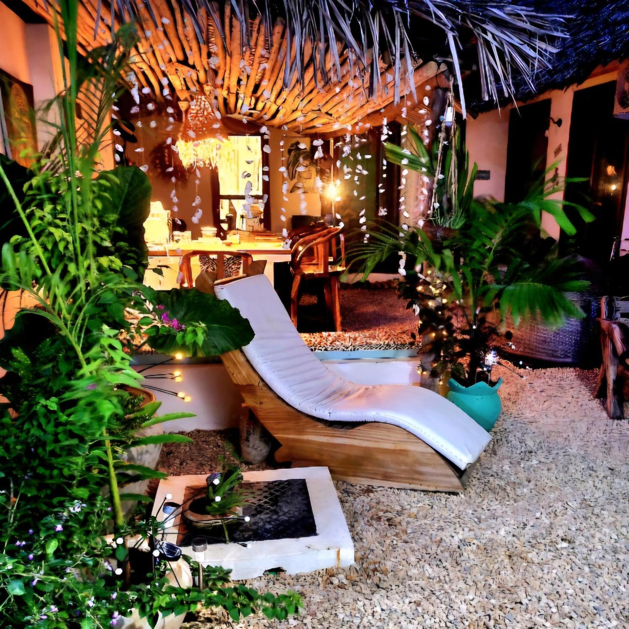 Coco Hause *