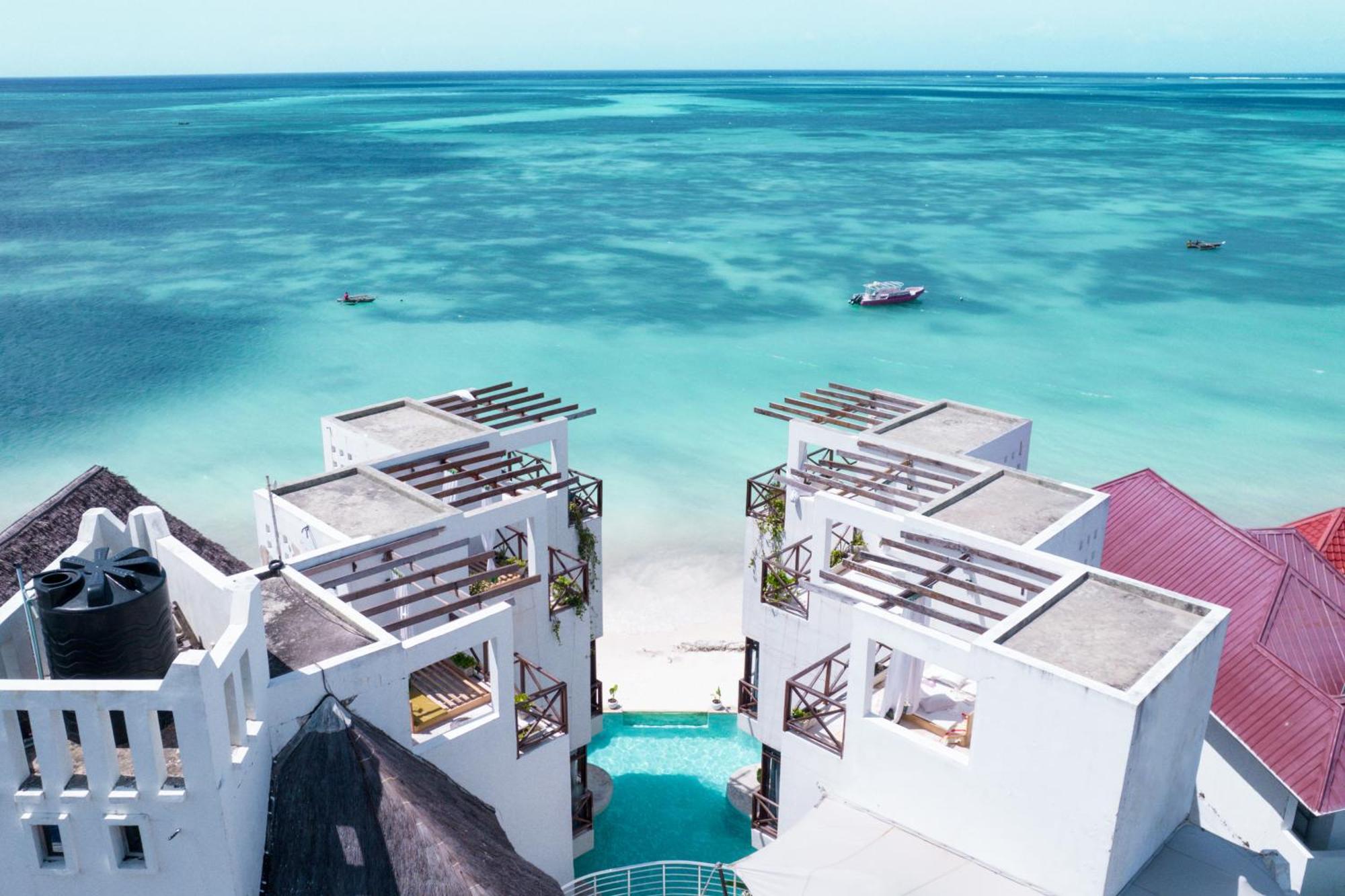 Pili Pili Tropical Hotel 4*