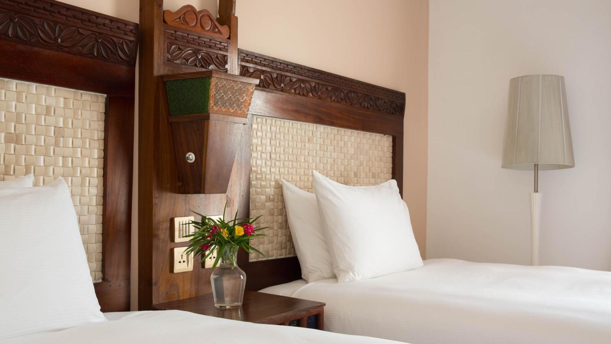 Doubletree By Hilton - Stone Town 4*