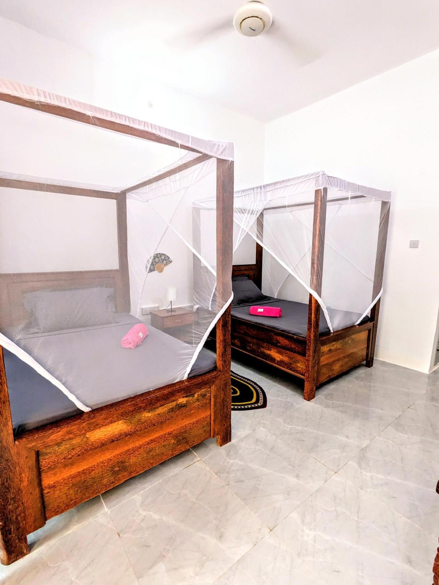 Mkadi Beach House Guest house