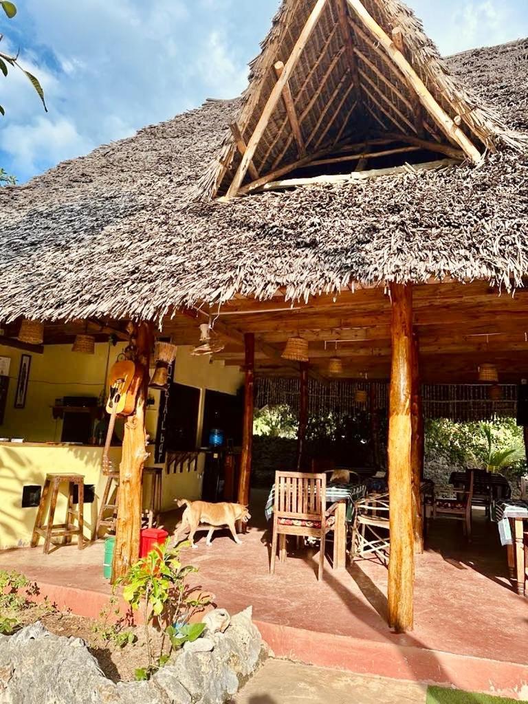 Embe Hotel 3*