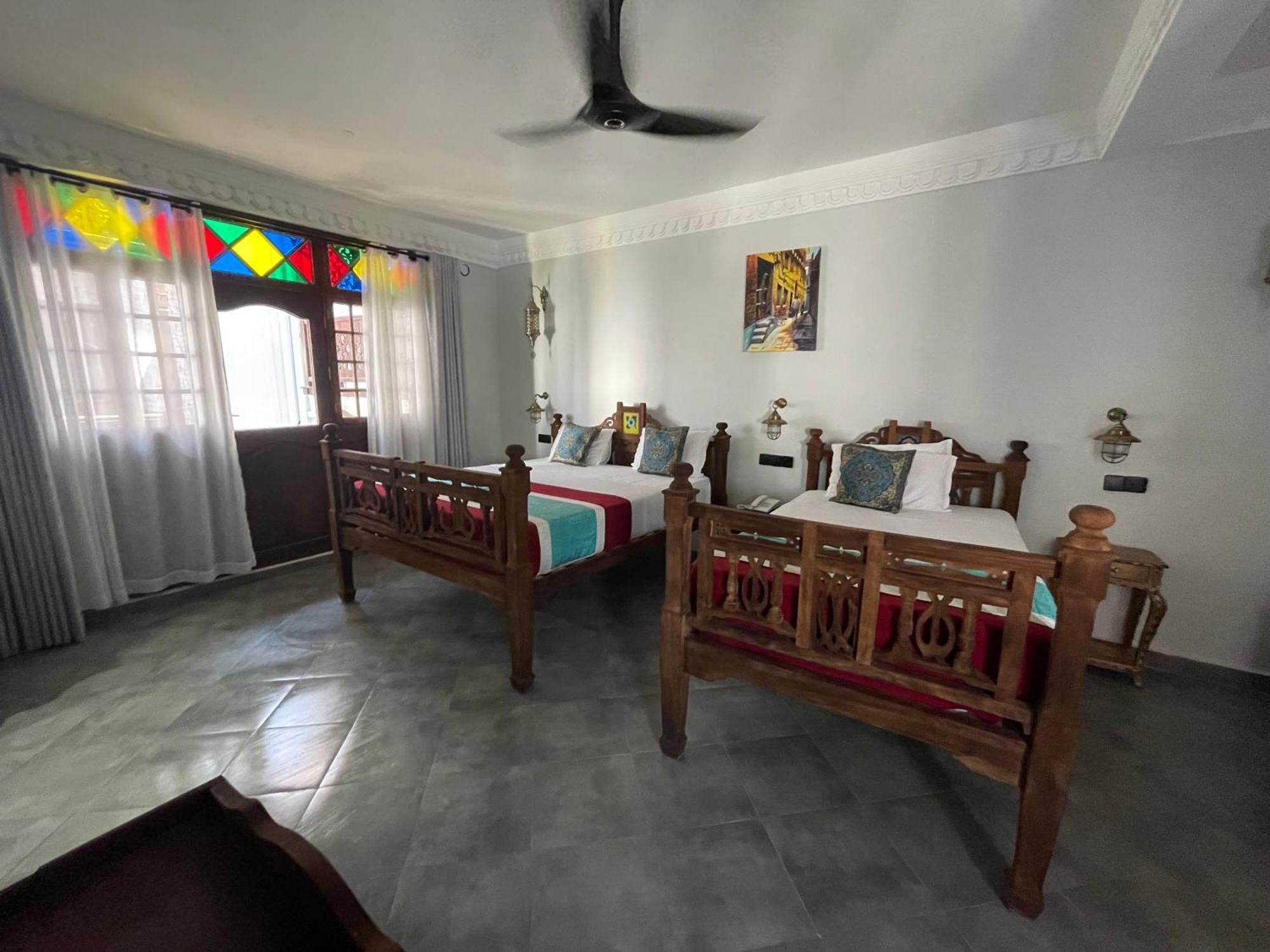 Hotel Mizingani Seafront 4*