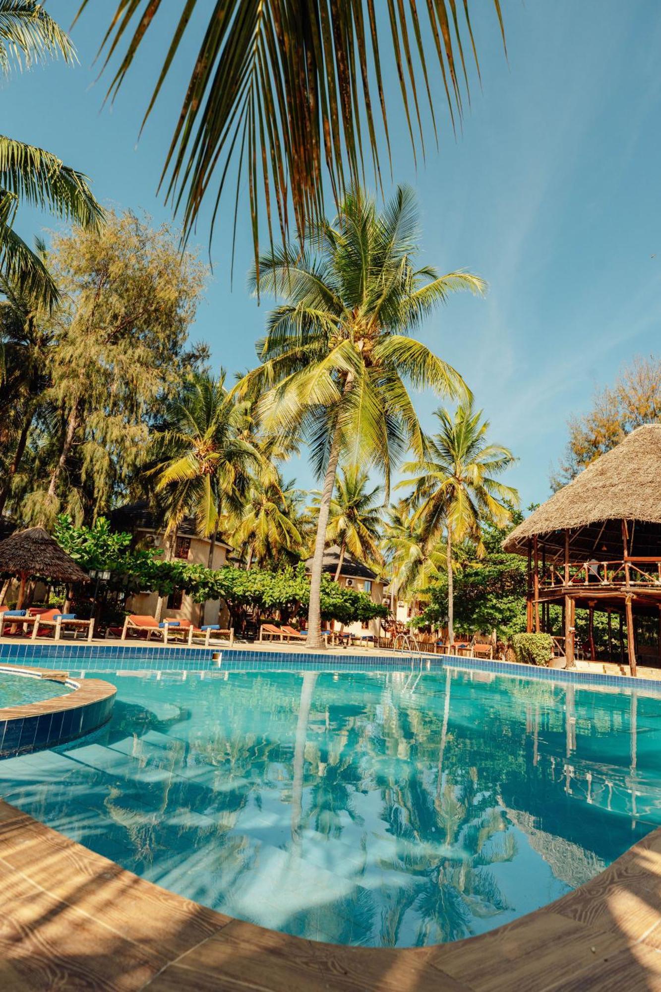 Sansi Kae Hotel Michamvi Kae