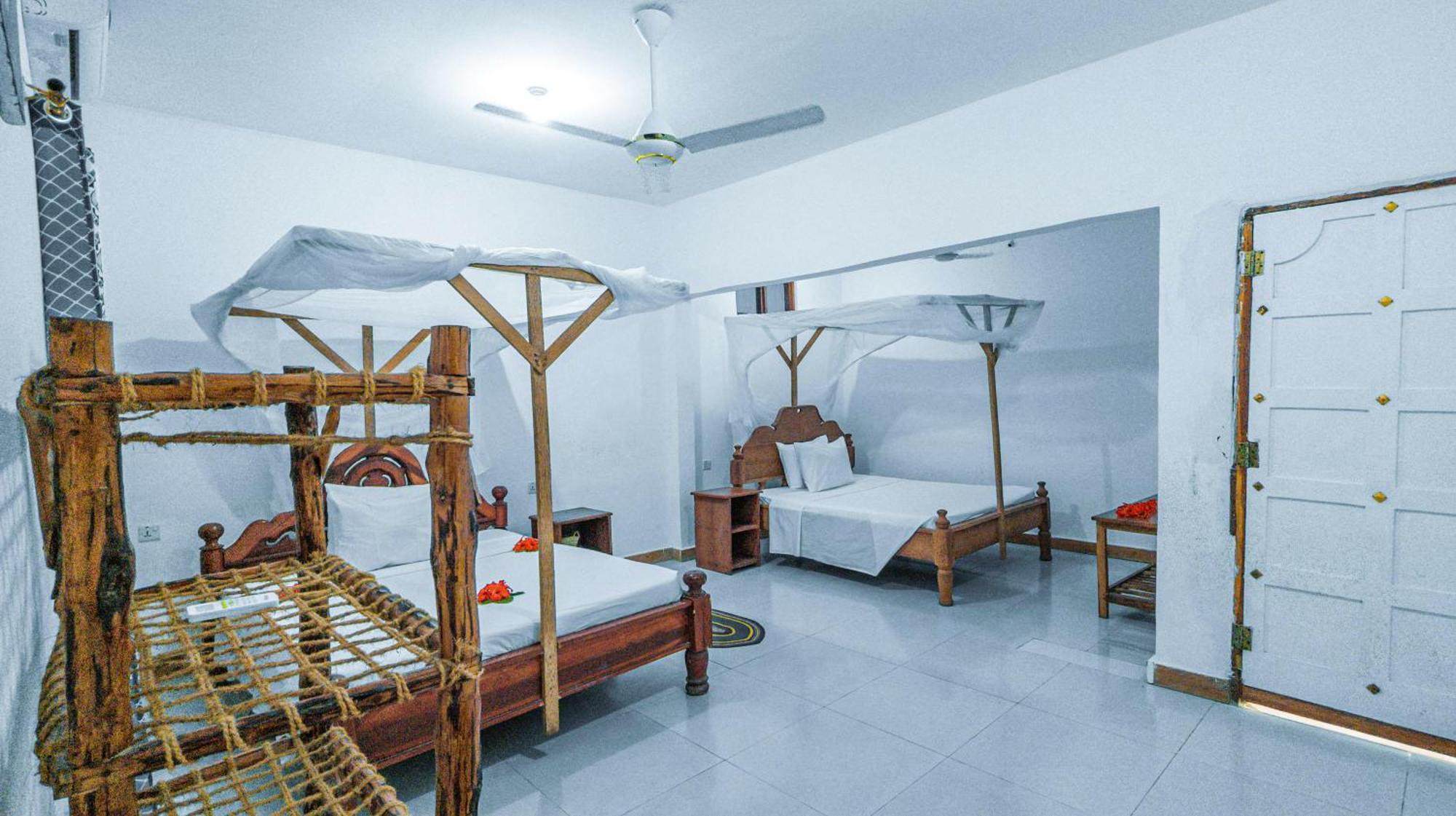Tuna Hotel 2*