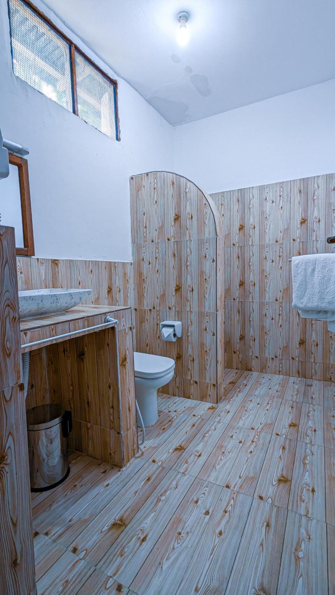 Tuna Hotel 2*