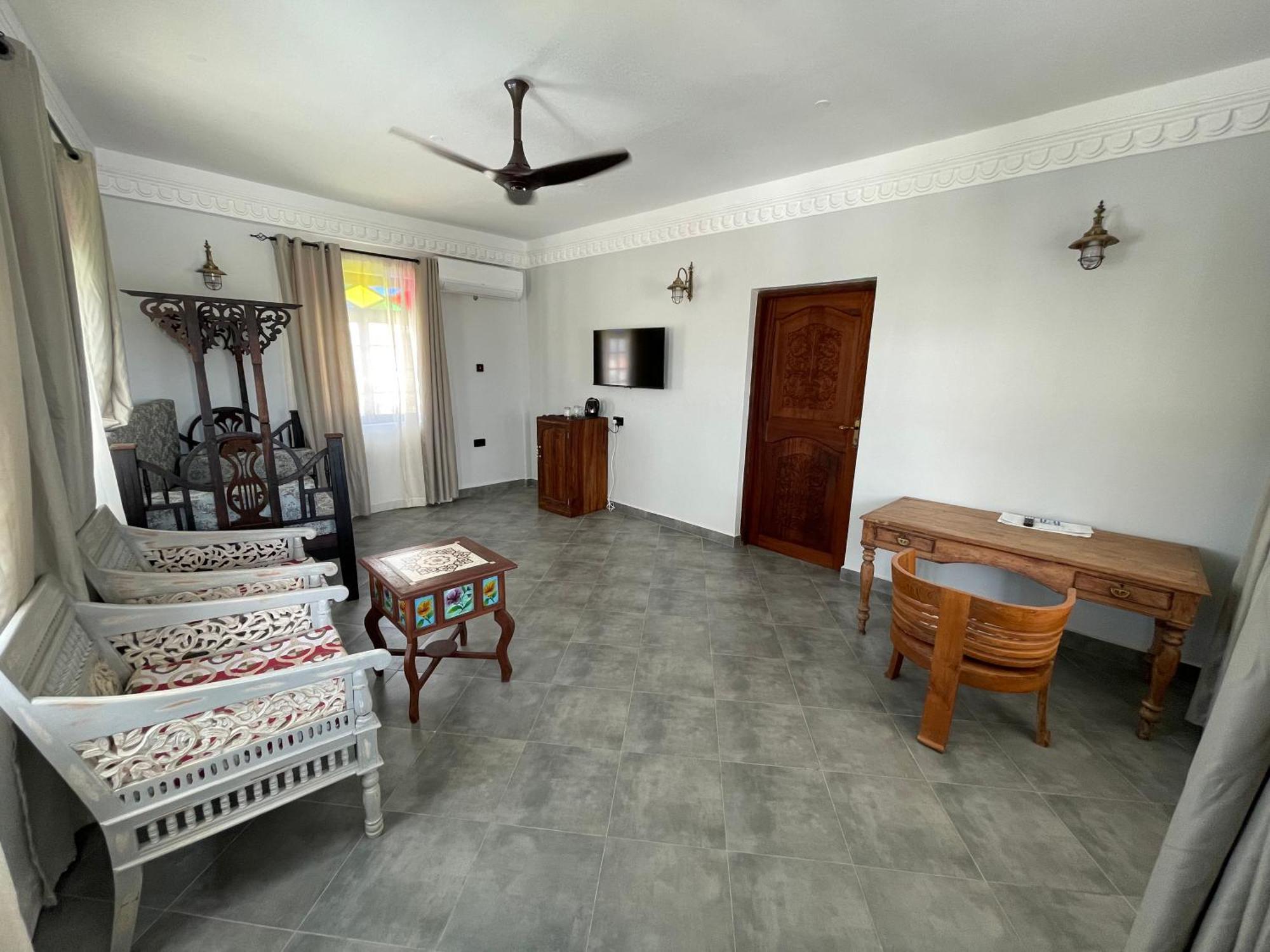 Mizingani Seafront Hotel