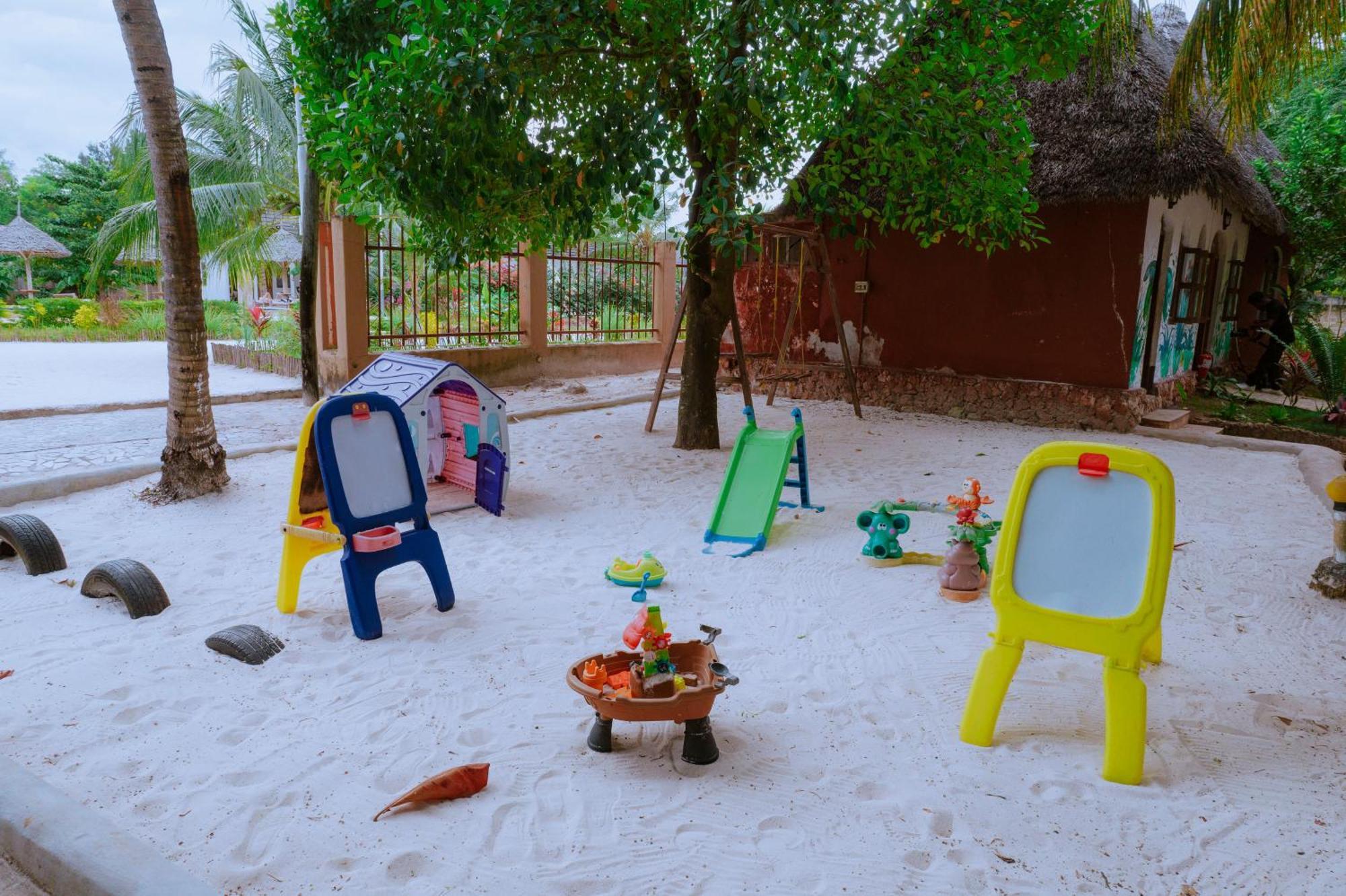 Hotel Mambo Ocean