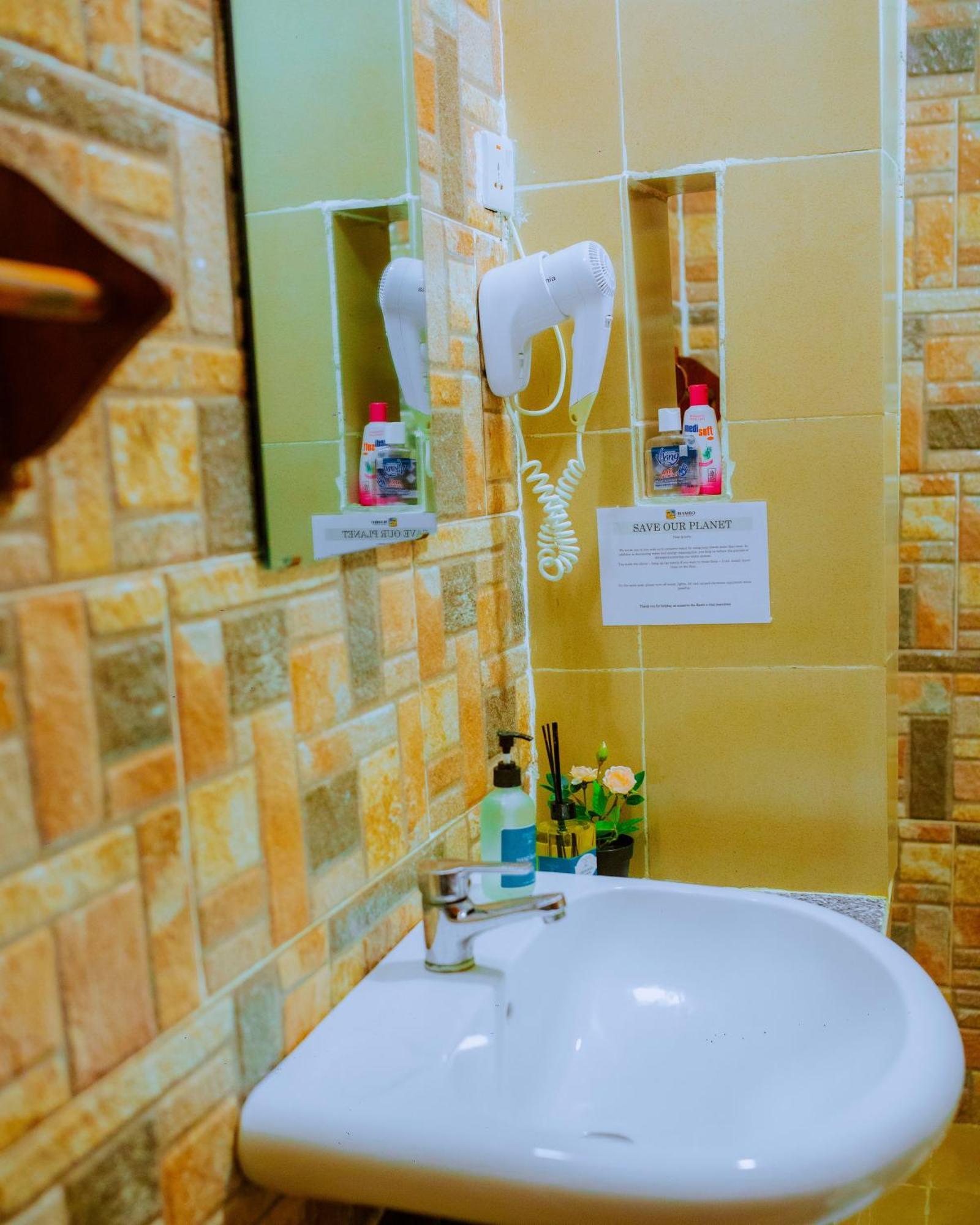 Hotel Mambo Ocean 4*