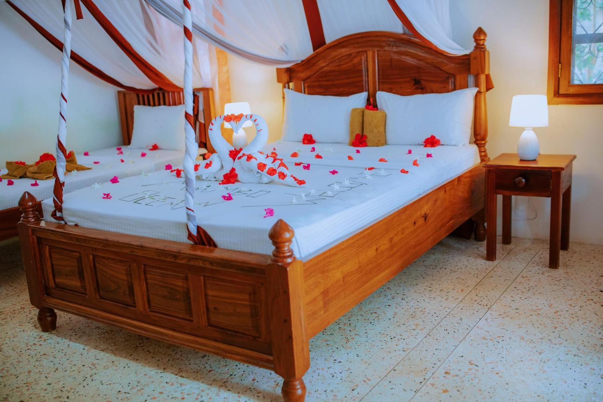 Mambo Ocean Hotel Pwani Mchangani