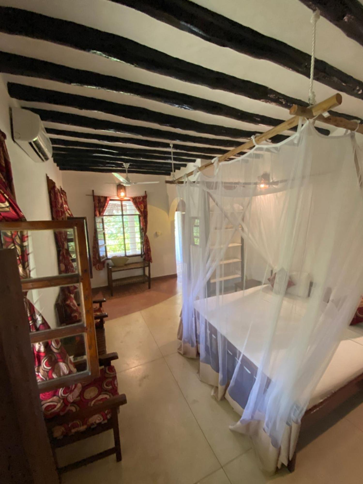 Mangrove Hotel