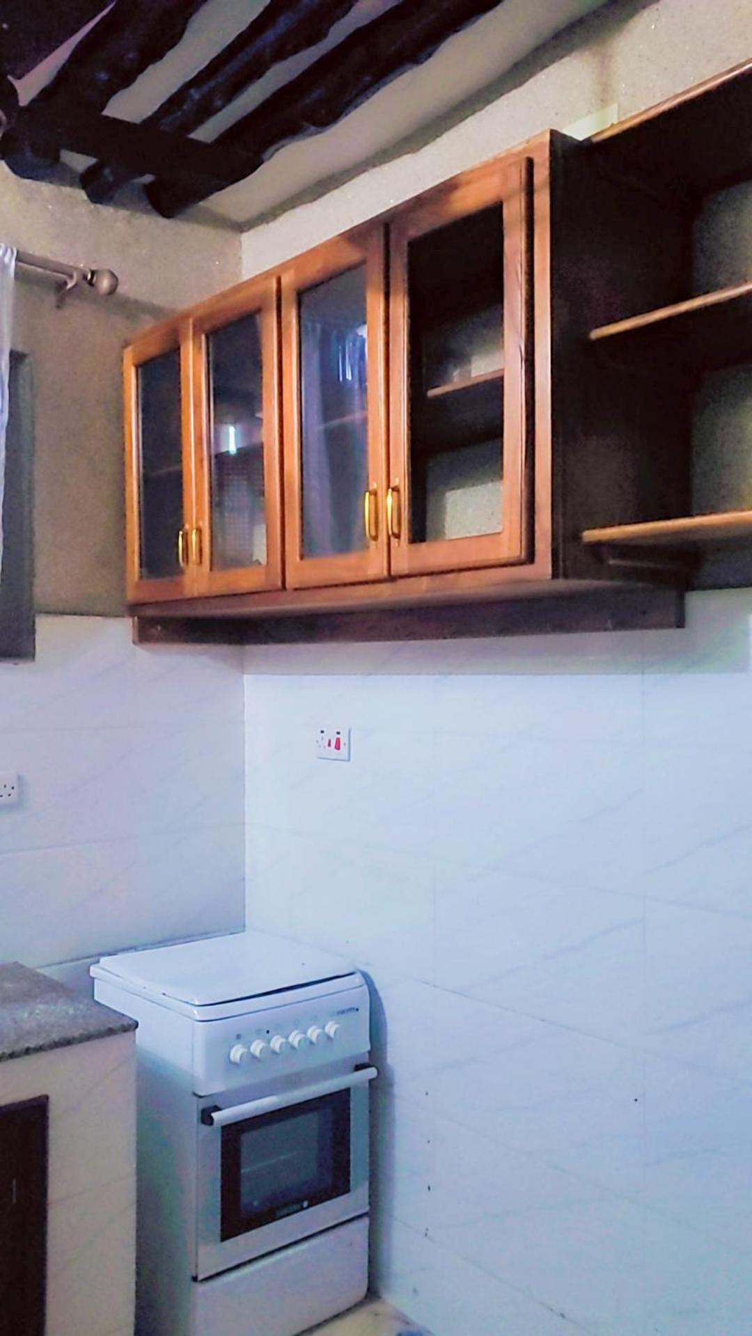 Homestay Tunaz House 2 *