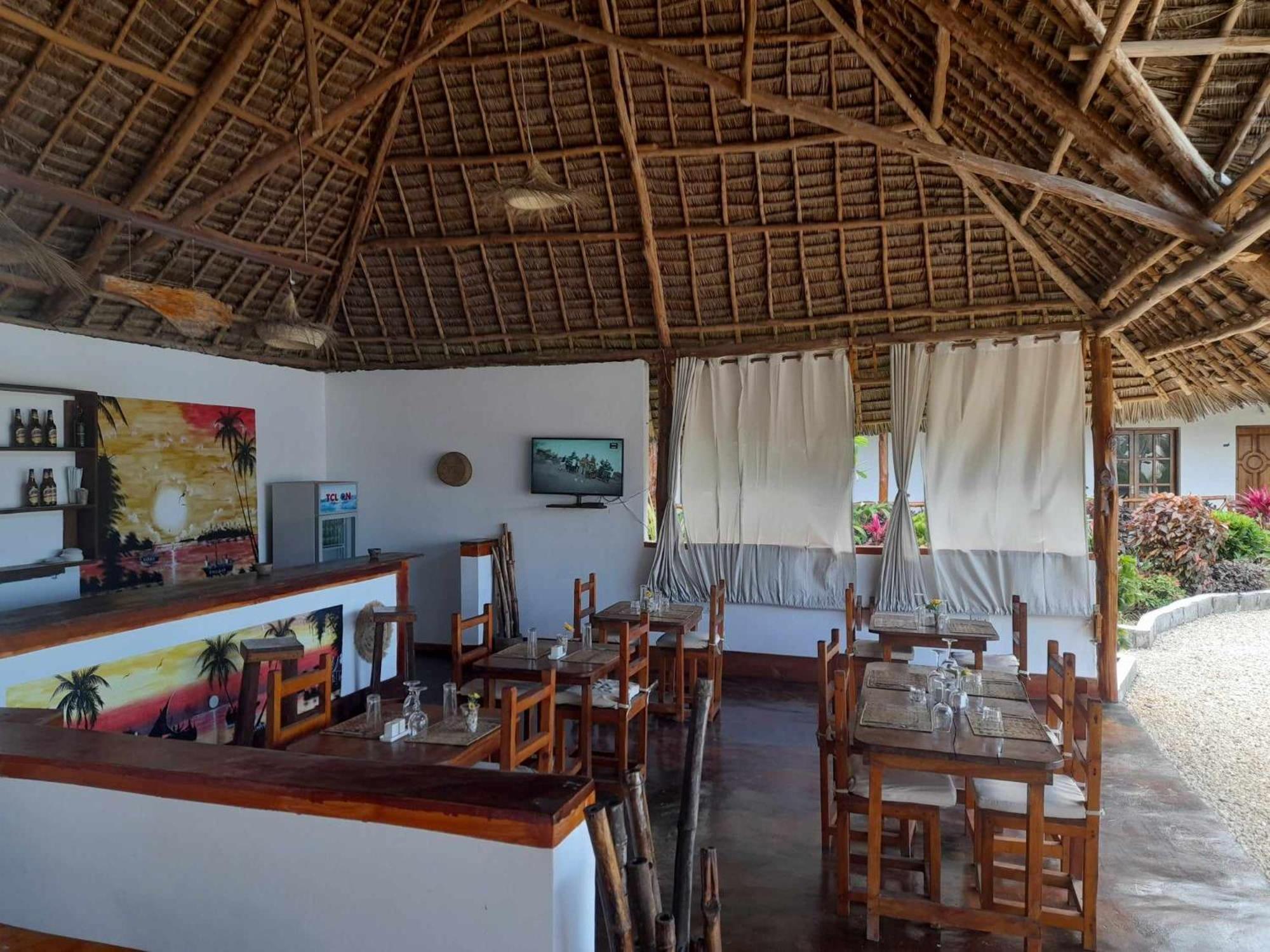 Africa Dream Bungalow Kiwengwa Hotel