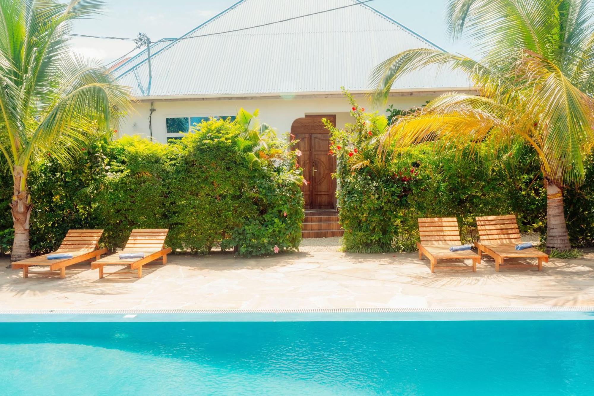 R Zanzibar Villa
