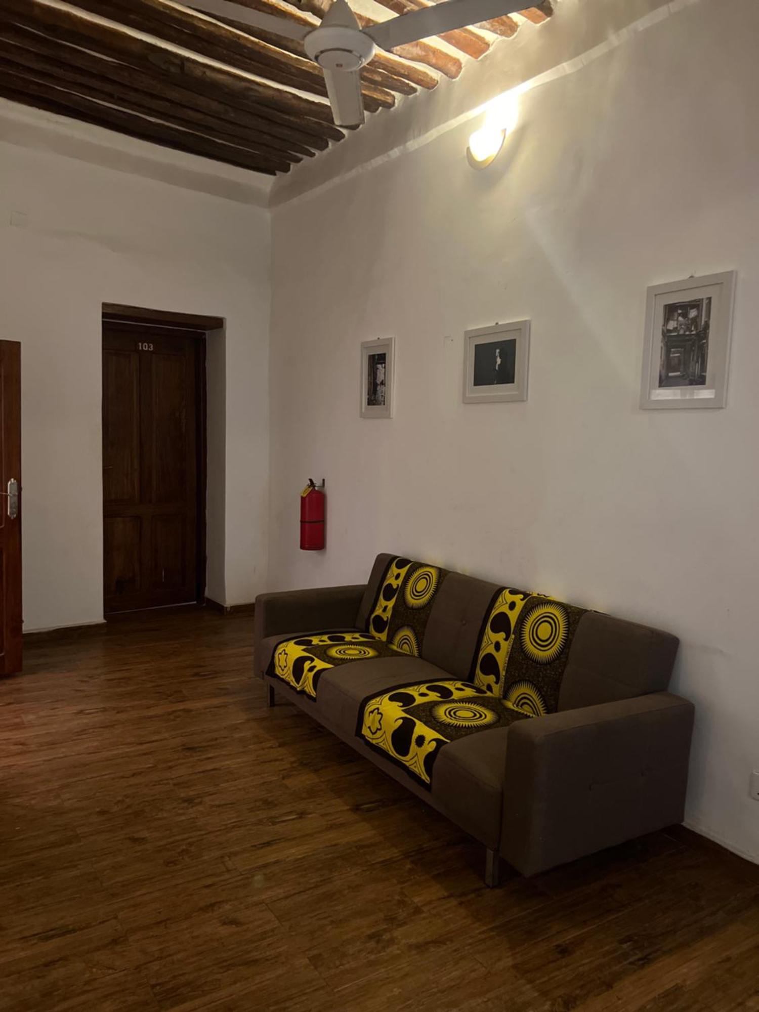 Stone Town House Hostel *