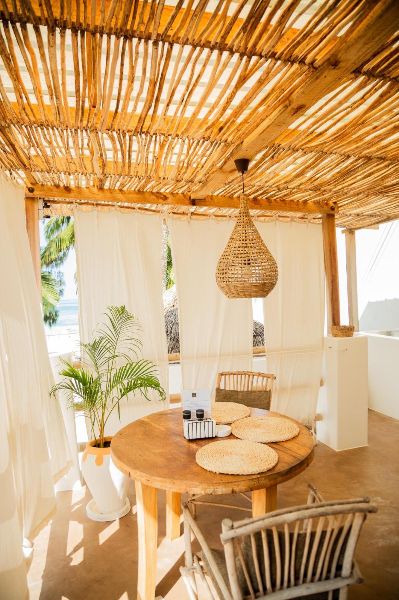 Boho Boutique - Beachfront , Adults Only , Private Pool Resort Kiwengwa (Zanzibar)