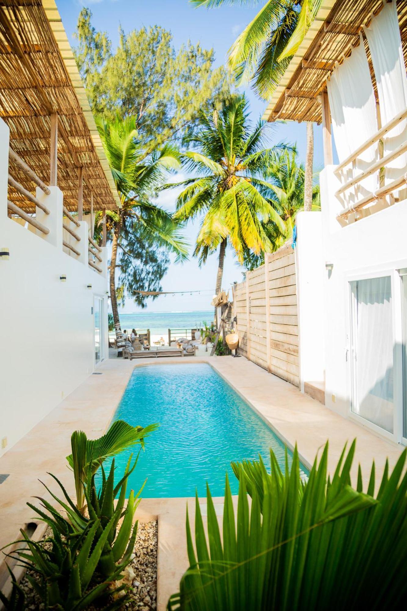 Boho Boutique - Beachfront , Adults Only , Private Pool