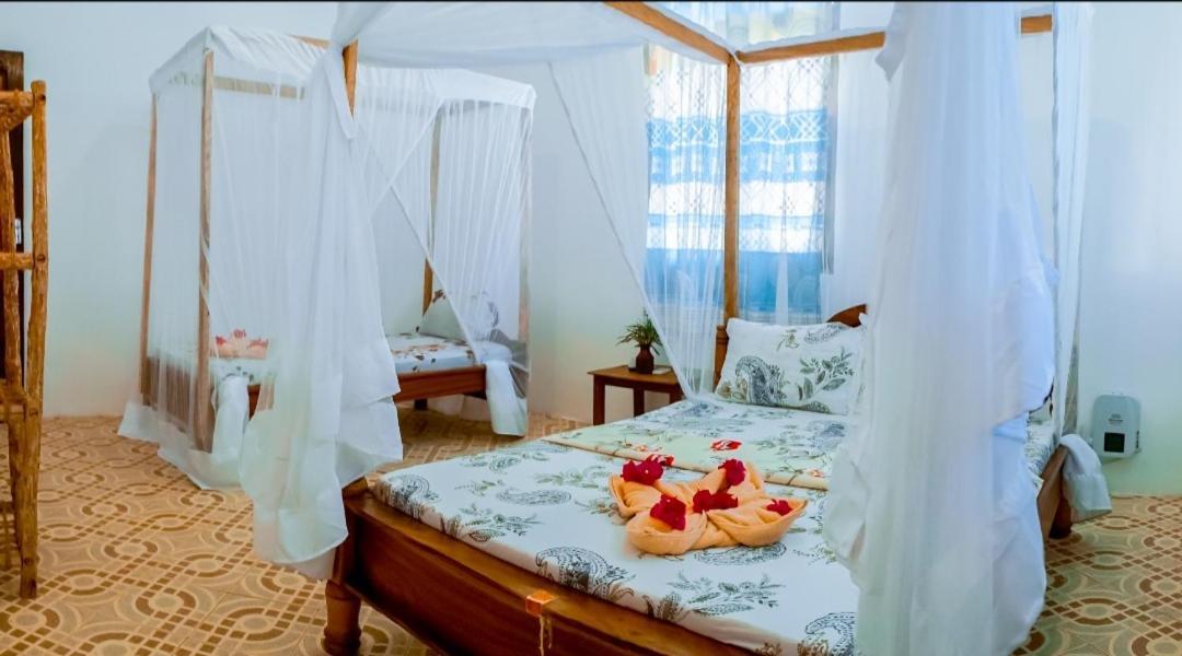 Saba House 24 Hotel