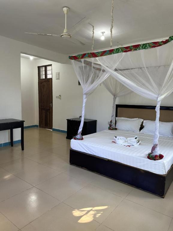 Coconut Tree Village Uroa
