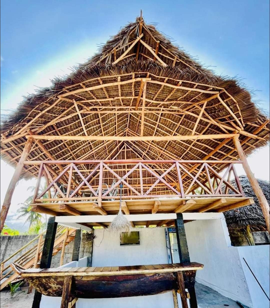 Malik Matemwe Aparthotel